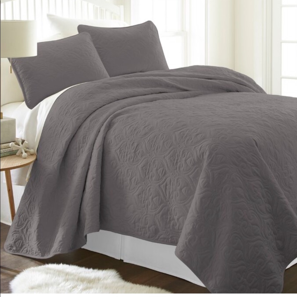Grey Queen size 3 piece quilt set.